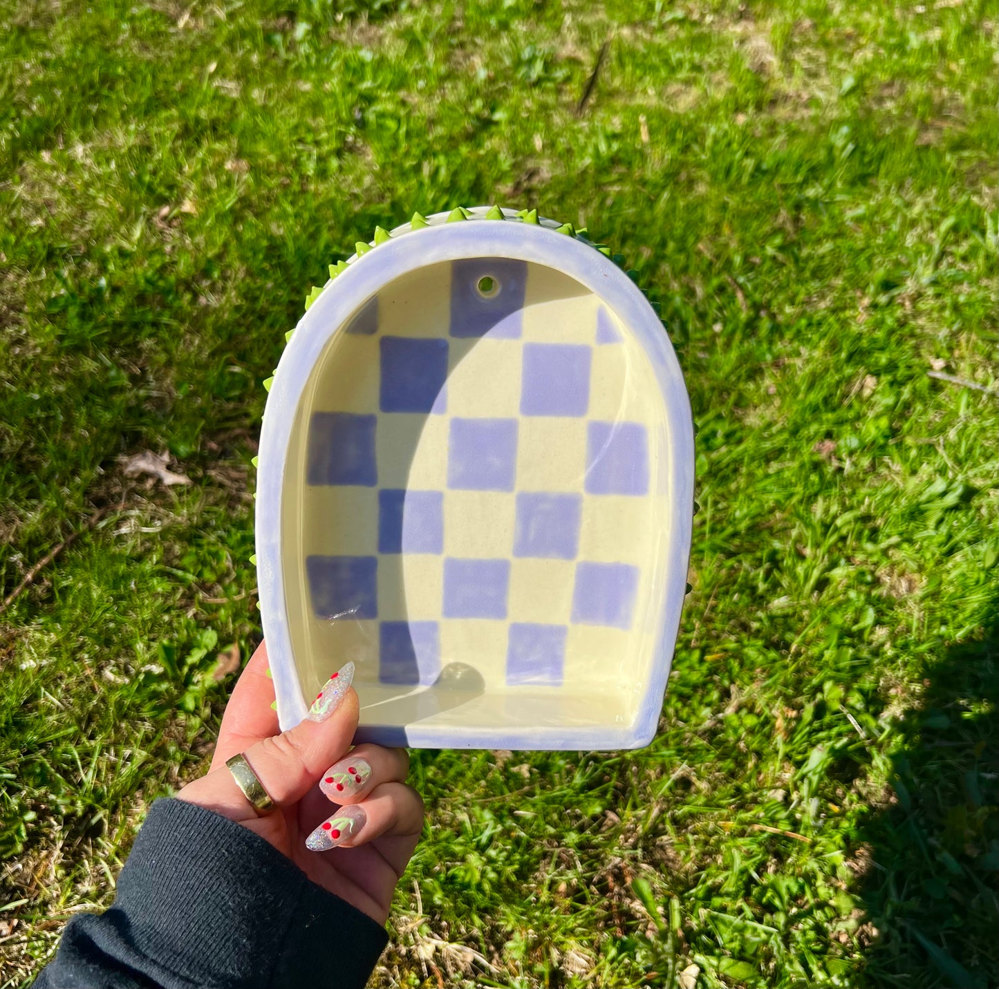 Ceramic trinket shelf