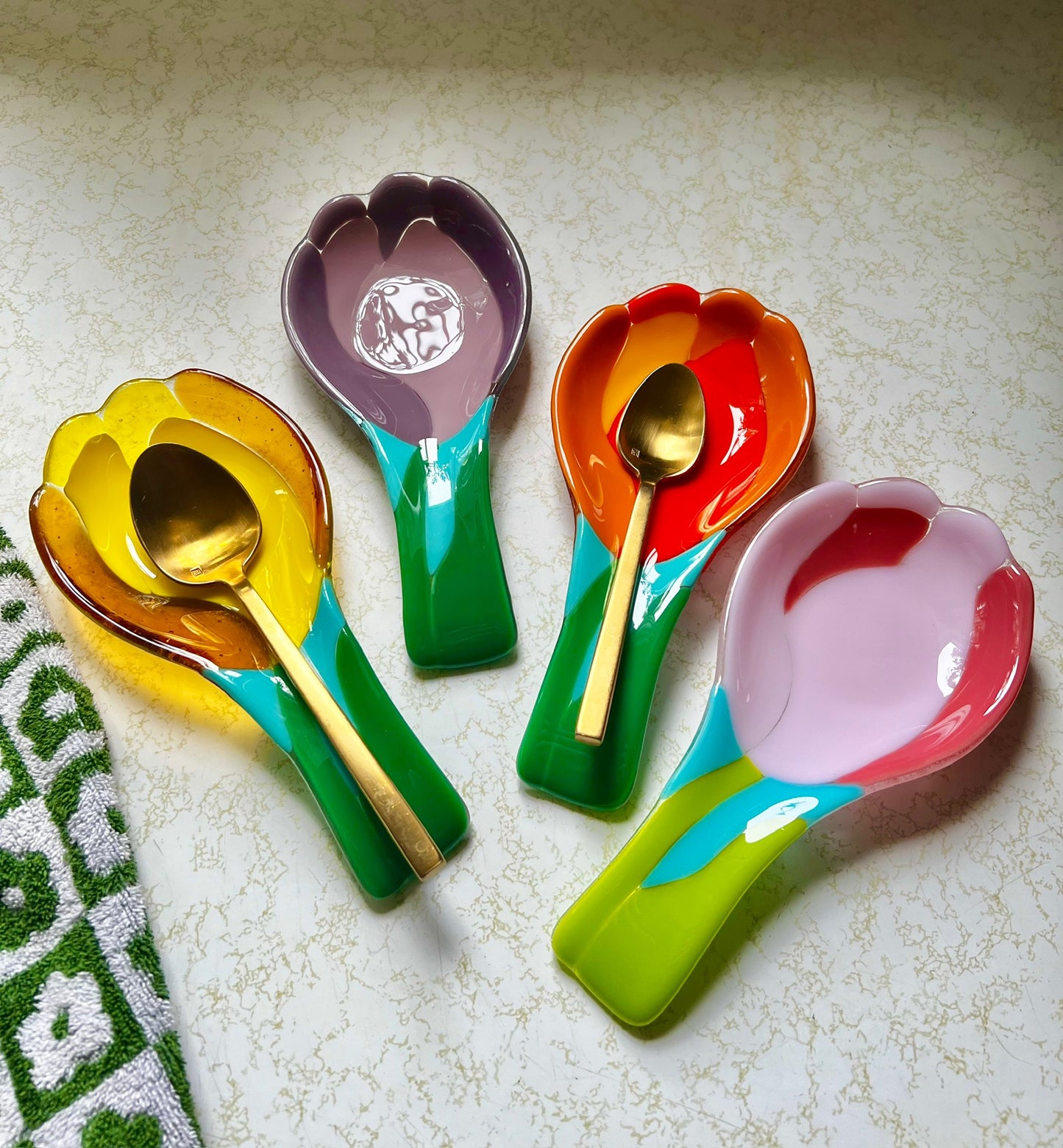 Tulip spoon rest