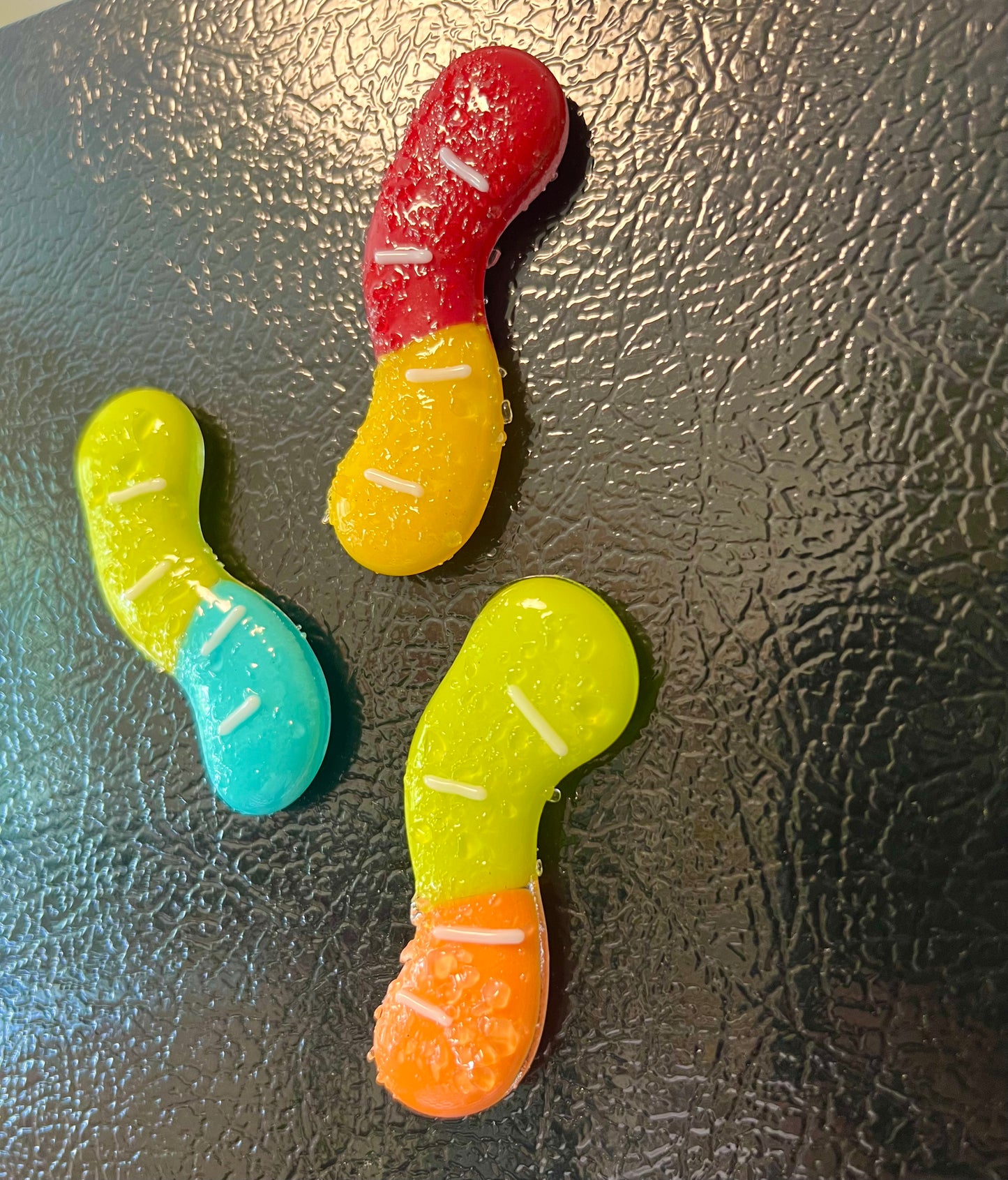 Sour worm magnet🐛🧲