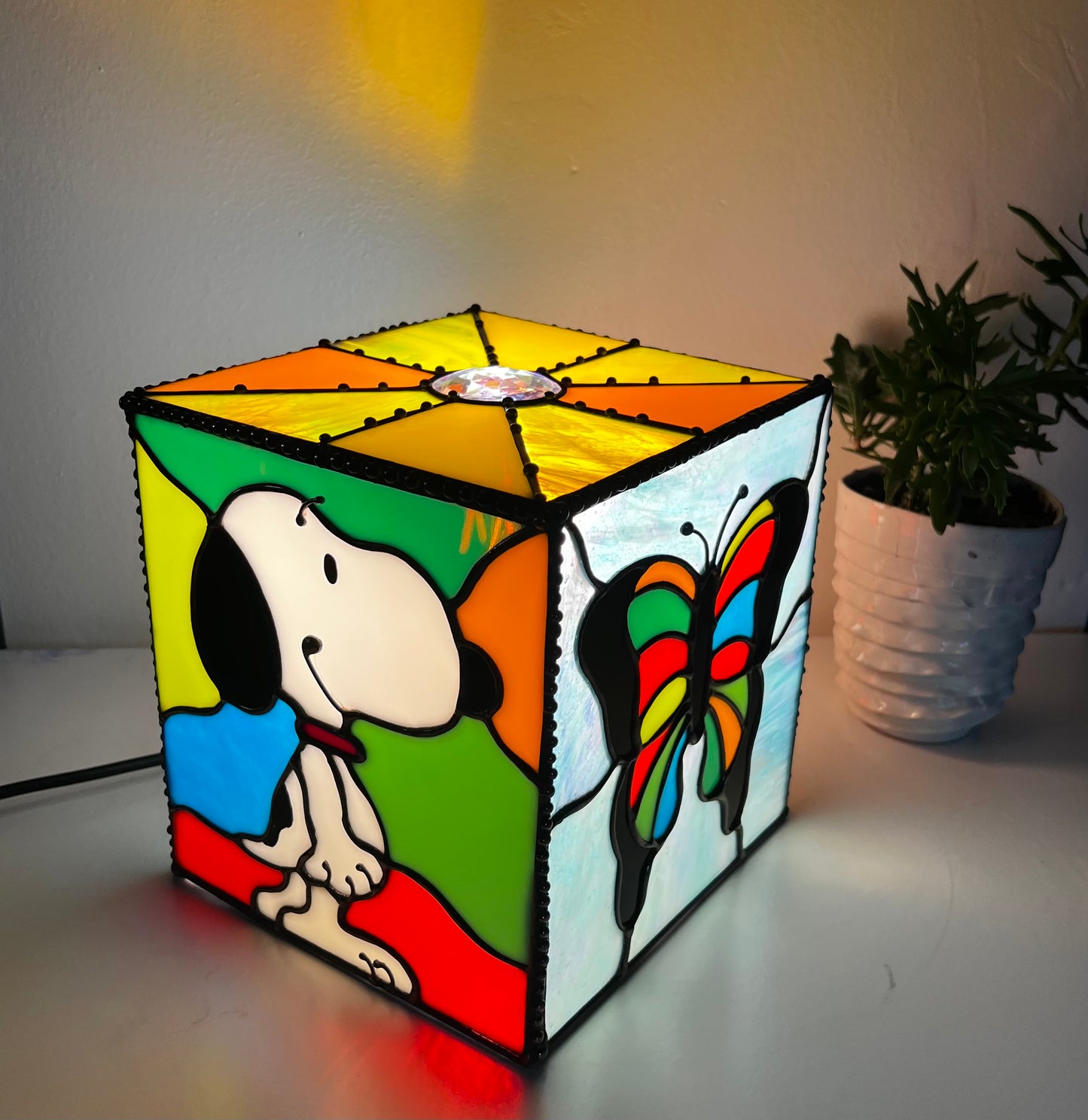 Snoopy & the butterflies lamp