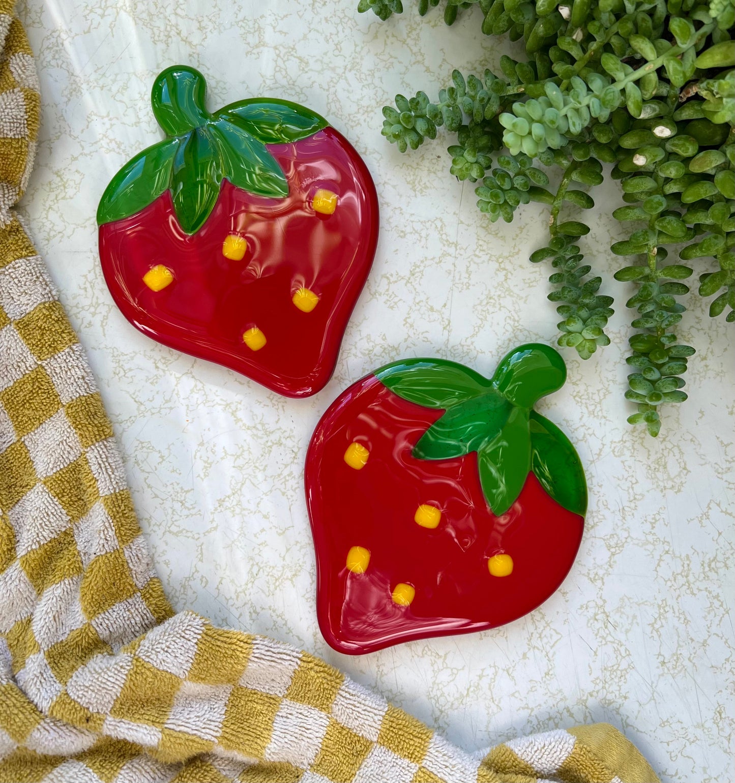 Strawberry coaster set