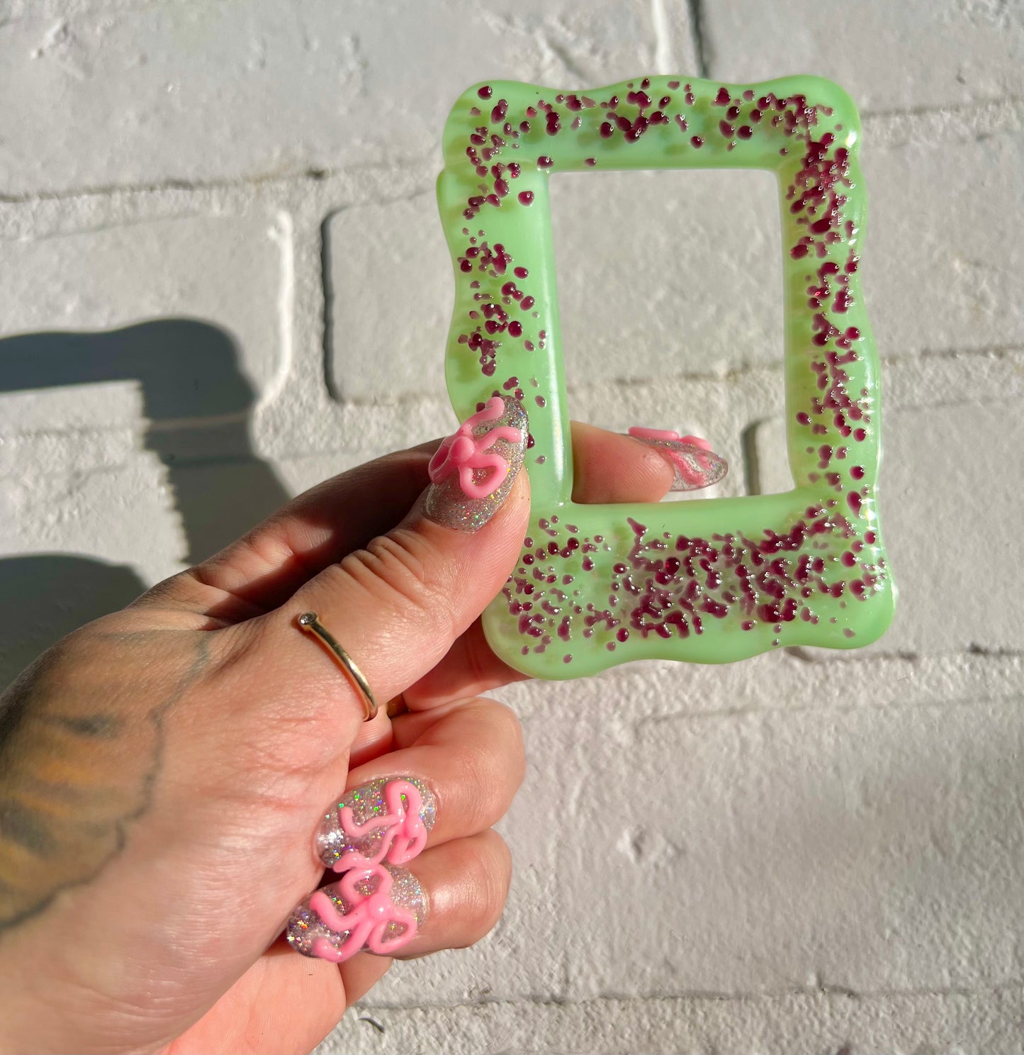 frame magnets