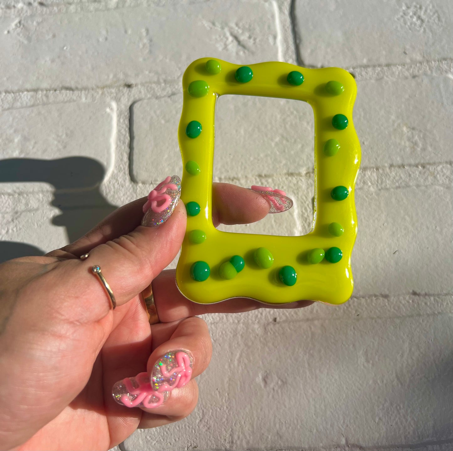frame magnets