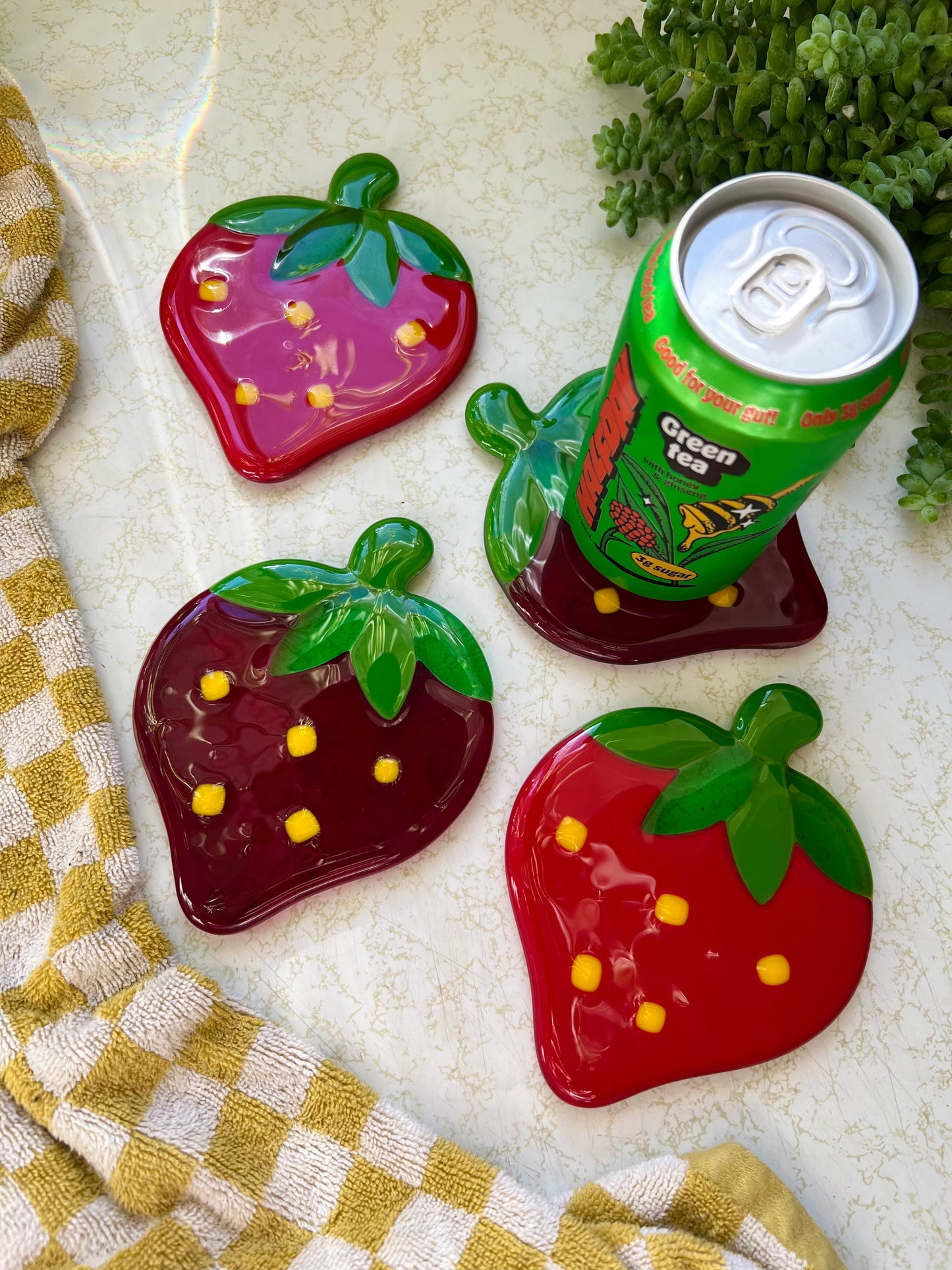 Strawberry coaster set
