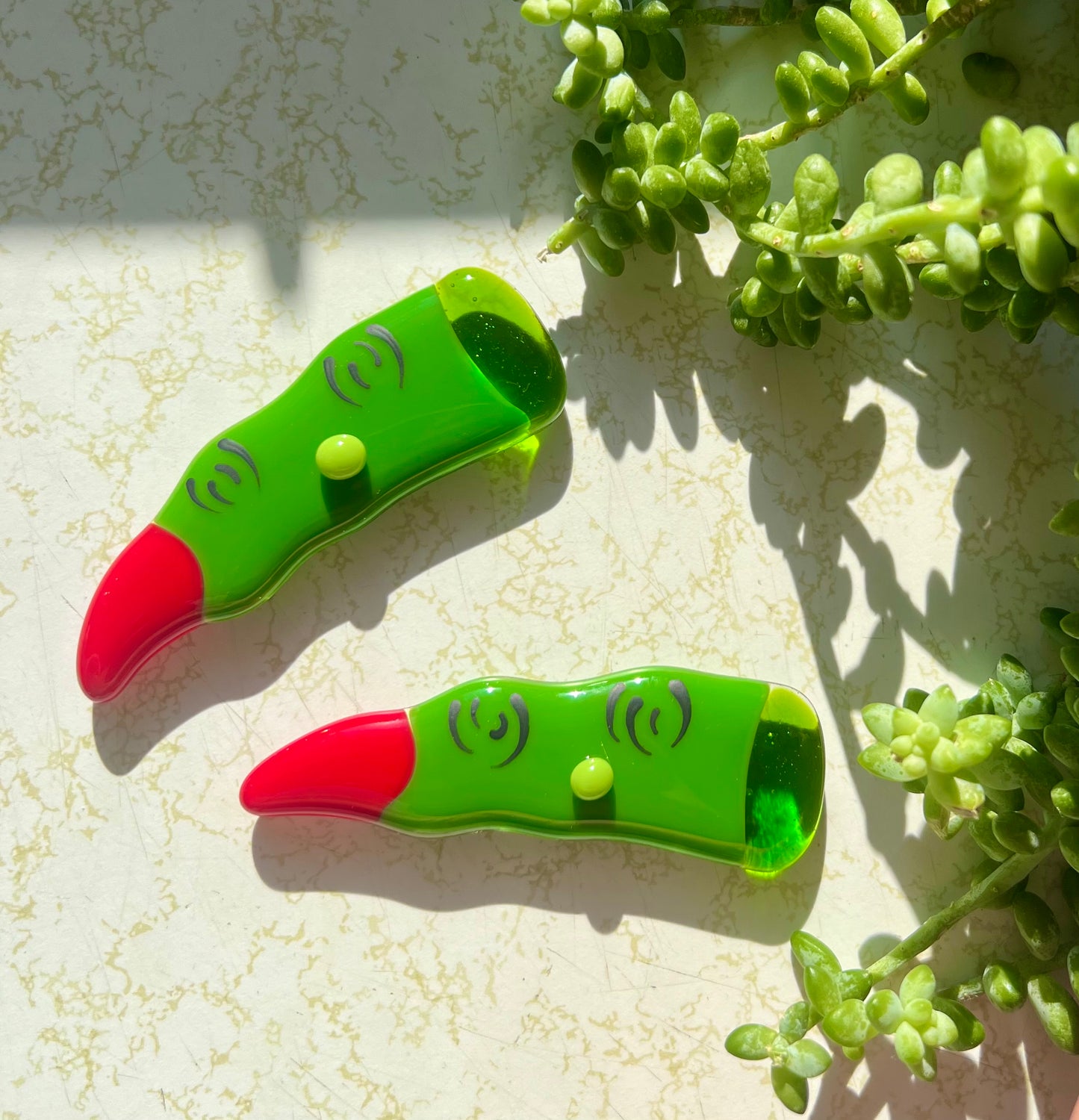 Witch finger magnet
