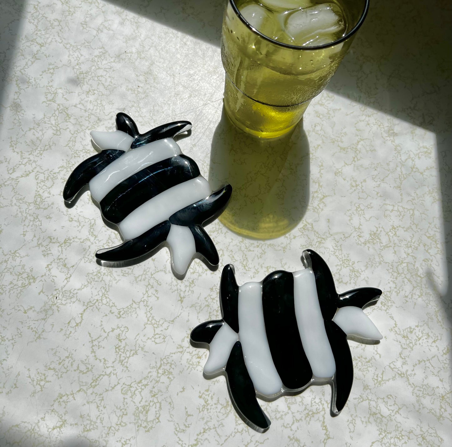 Barbed wire coaster set