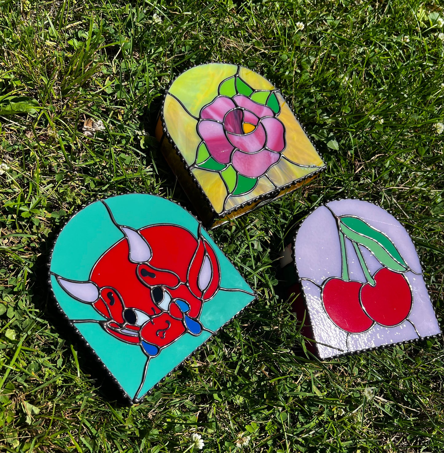 Flower wall lamp