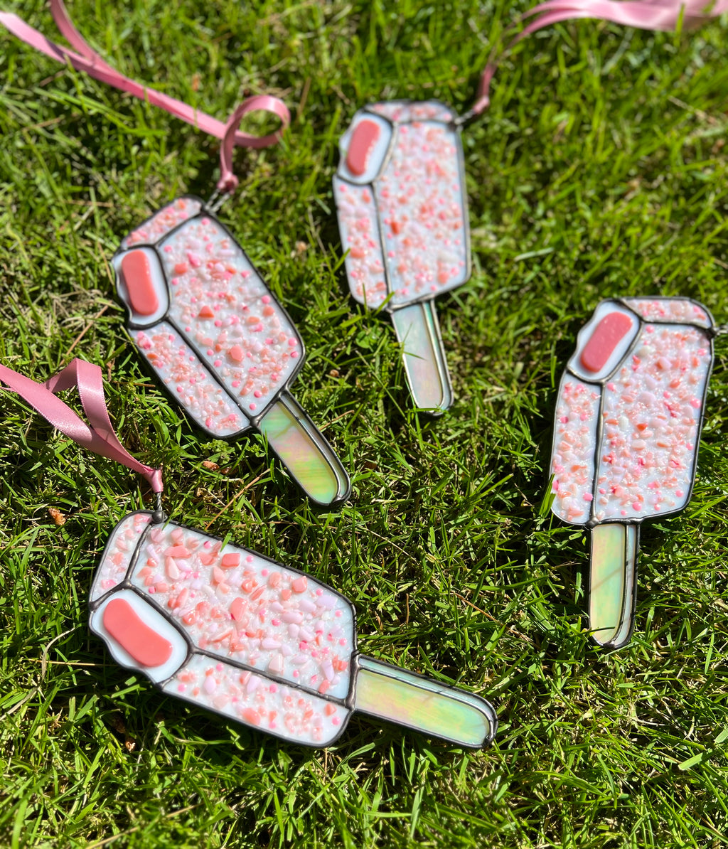 Strawberry shortcake ice cream