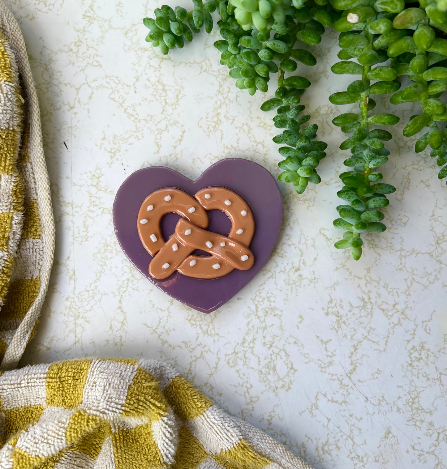 Pretzel magnets🥨🧲