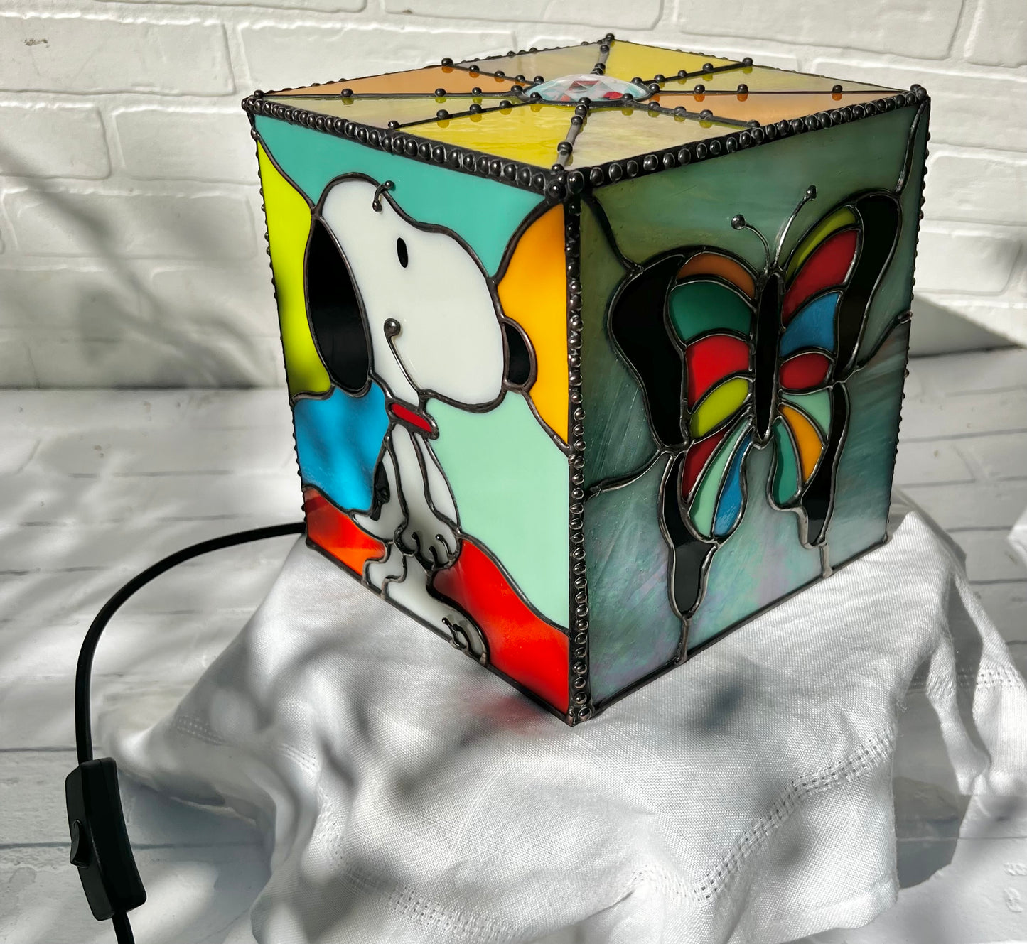 Snoopy & the butterflies lamp