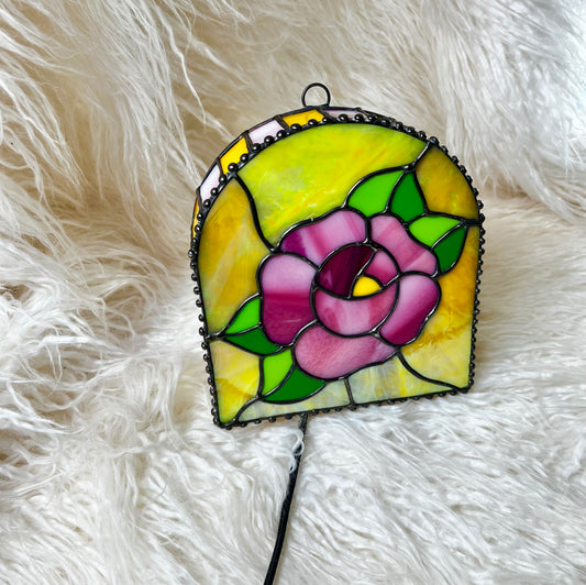 Flower wall lamp
