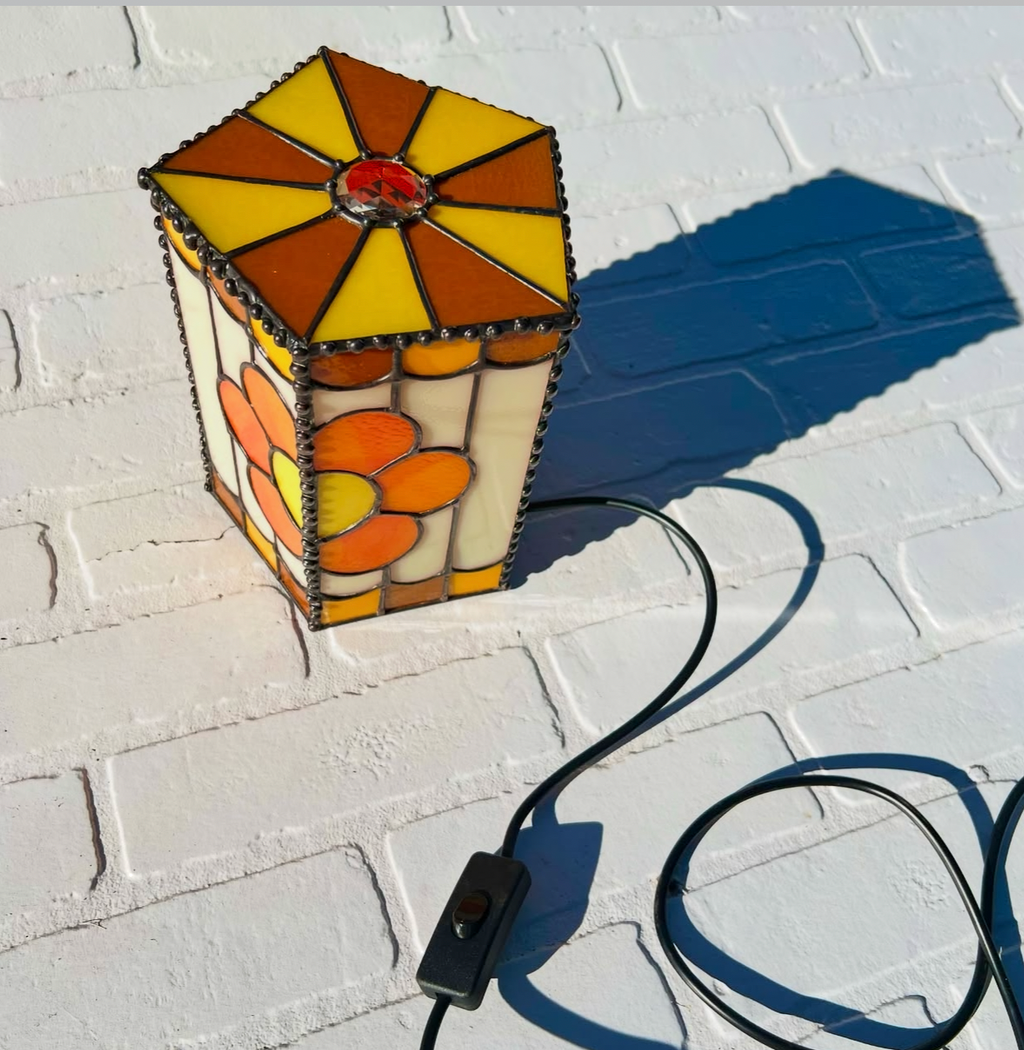 Lamp commission deposit