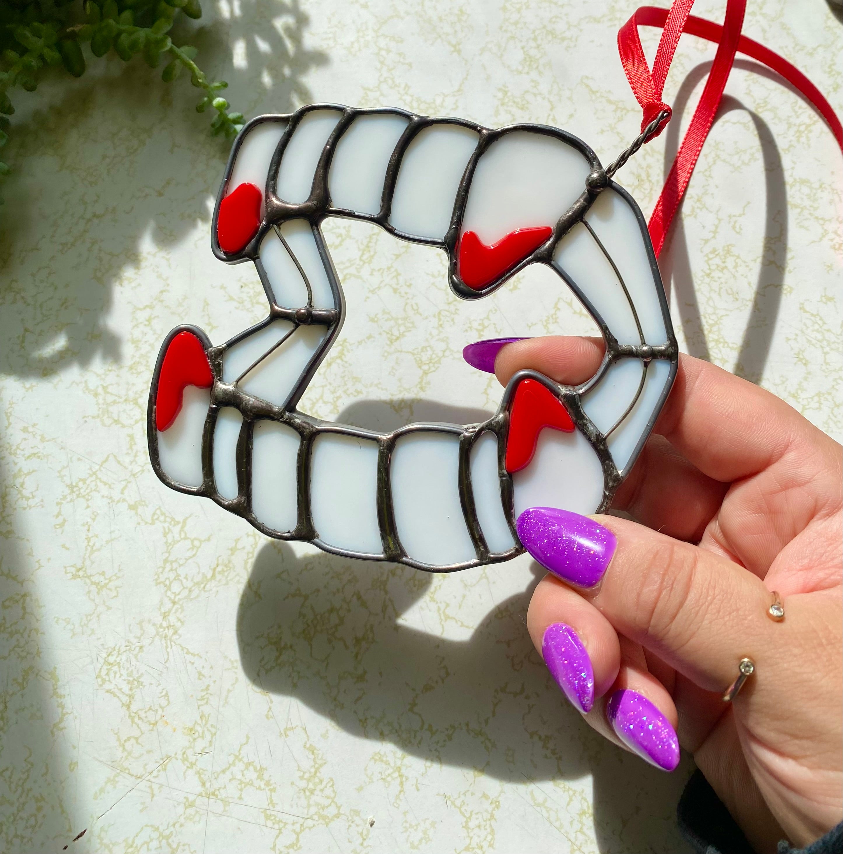 She’s a 10 but she bites