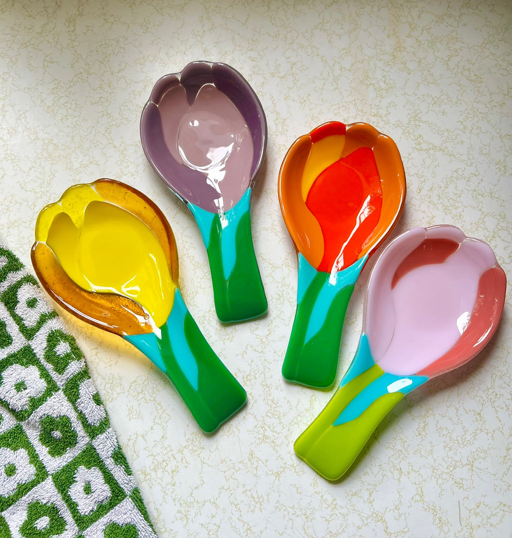 Tulip spoon rest