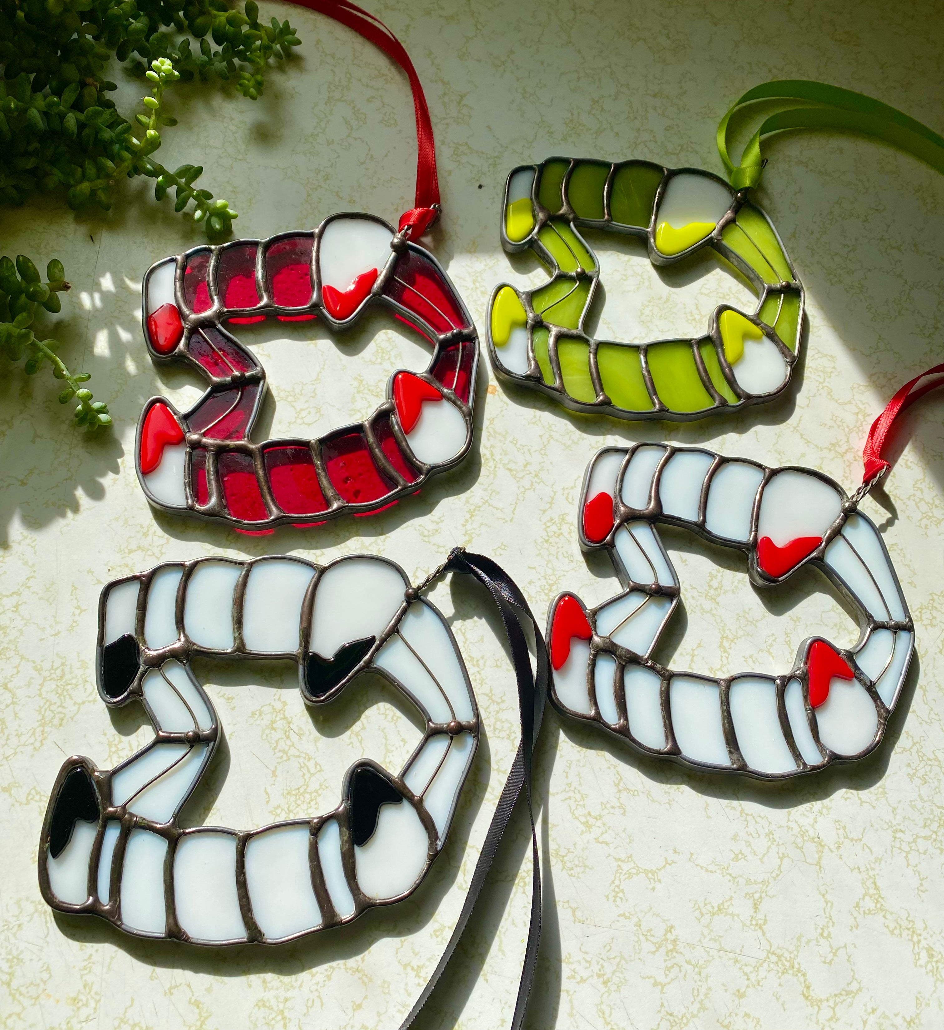 She’s a 10 but she bites