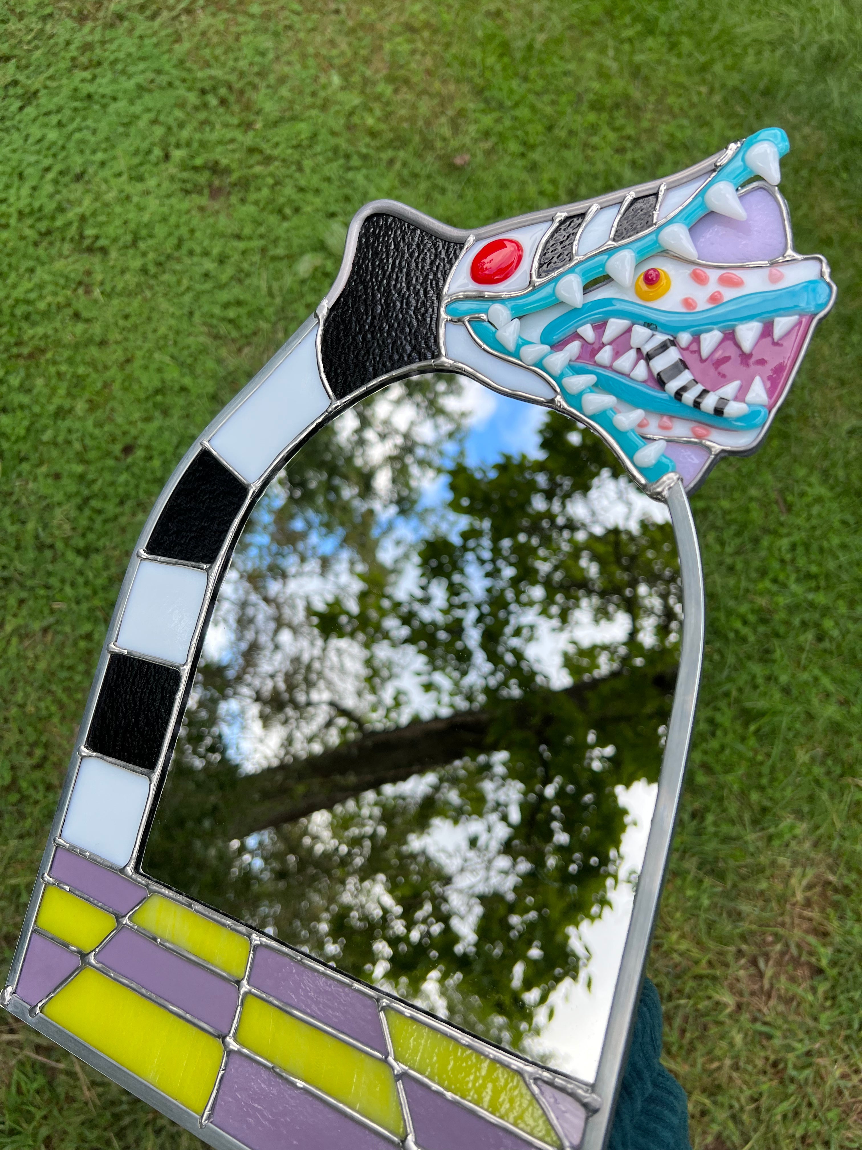 Beetlejuice, Beetlejuice, Beetlejuice mirror