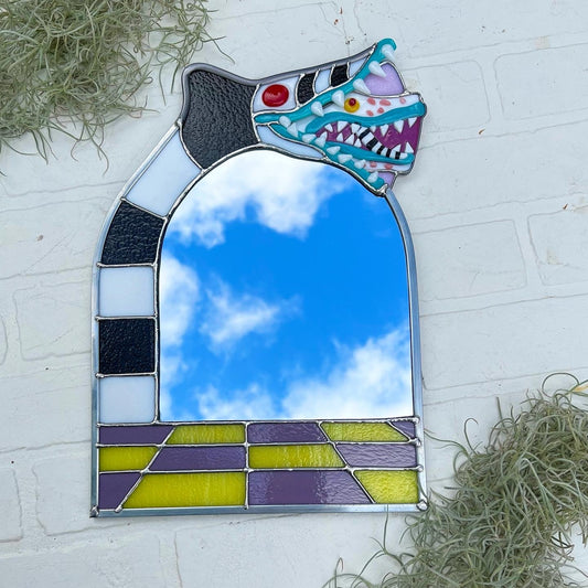 Beetlejuice, Beetlejuice, Beetlejuice mirror
